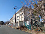 中学校「松阪市立西中学校まで1685m」