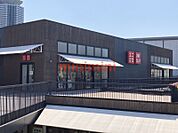 ユニクロ吹田グリーンプレイス店 1226m
