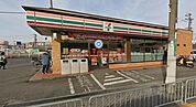 セブンイレブン高槻大冠町店 382m