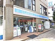 ローソン茨木大住店 156m