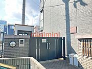 オートロックゲート付き。