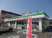 ファミリーマート茨木水尾店 317m