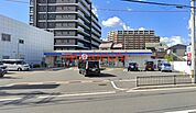 ローソン高槻別所中の町店 211m