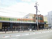 Foods　Market　satake千里丘駅前店 720m