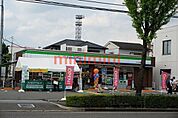 ファミリーマート茨木中穂積店 259m