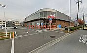 バロー高槻店 452m