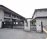 上高野小学校まで313m