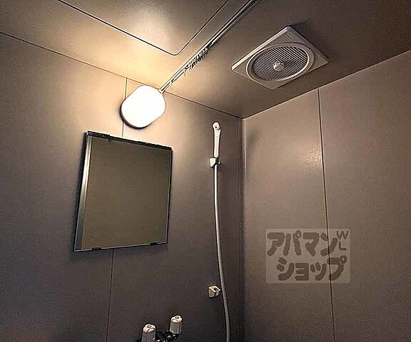 浴室