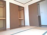 収納（西側和室）