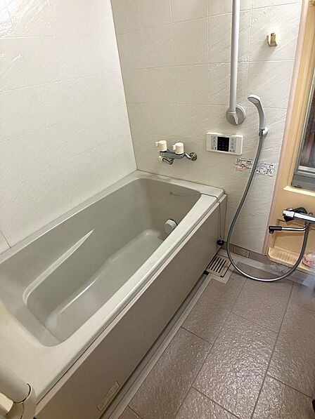 浴室暖房乾燥機完備(追焚き・足し湯機能完備)