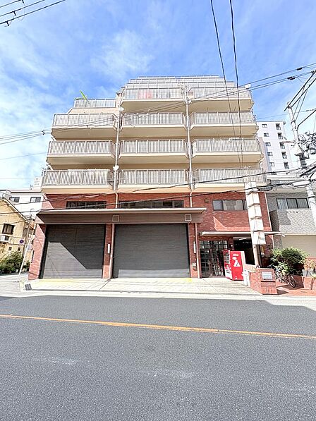 ●全室にエアコン設置可能(AC先行配管施工)やバスルームを1416サイズに拡張する施工内容となっています。