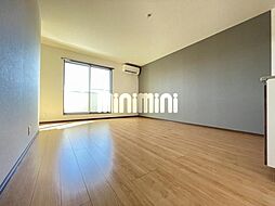 JR紀勢本線 高茶屋駅 3.9kmの賃貸アパート 2階1LDKのリビング/ダイニング