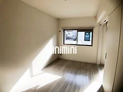 ステイシス久居 2階1LDKのリビング/ダイニング