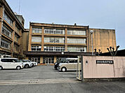 中学校「津市立橋北中学校まで2263m」