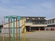幼稚園、保育園「旭が丘幼稚園まで1500m」