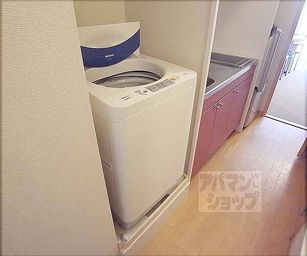 画像10:洗濯機です。