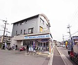 ローソン 京都医療センター前店まで220m