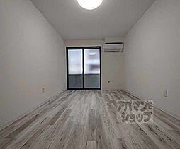 フォルトゥーナ広隆寺 107 1階1Kのリビング/ダイニング