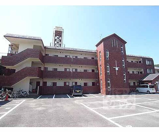 4 / 17