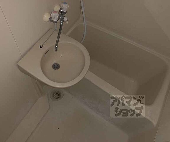 浴室