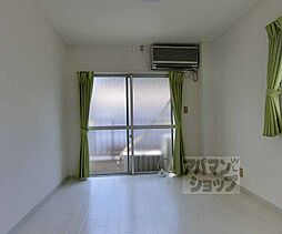 ラ・フェリア 302 3階1Kのリビング/ダイニング