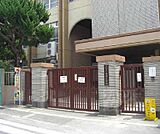 養徳小学校まで190m