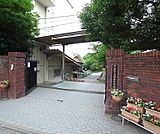 旭丘中学校まで900m