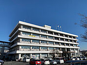 役所「秦野市役所まで4979m」