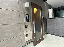 11 / 15