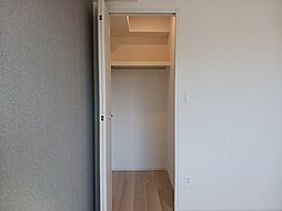 エンブレイス　アイ