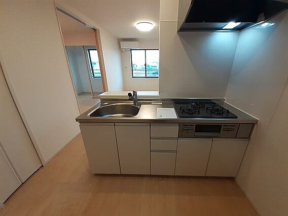 アドヴァンス東森田_内装_0