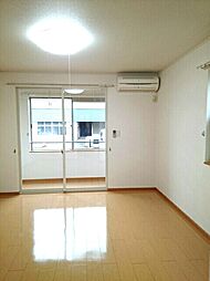 サン・ビレッジ・ハッタ 103 1階ワンルームのリビング/ダイニング