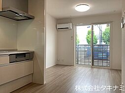 ヴィアーレII 103 1階1LDKのリビング/ダイニング