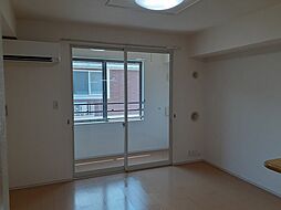 サニーウエスト 203 2階1LDKのリビング/ダイニング