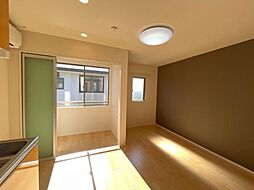 メルヴェールII 2階1LDKのリビング/ダイニング