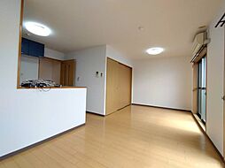 クリエストタウン江端 303 3階2LDKのリビング/ダイニング