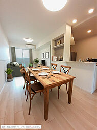 ウィルII 2階2LDKのリビング/ダイニング