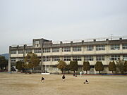 下関市立王喜小学校まで785m