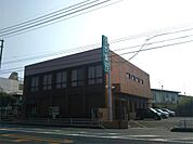 山口銀行綾羅木支店（338m）
