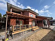 プライベート感のある敷地も広い物件です