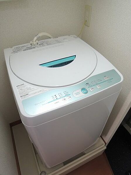 画像10:洗濯機　(実際と異なる場合が御座います)