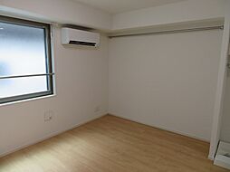 プレシャス方南町 101 1階ワンルームのリビング/ダイニング