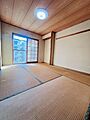南向きの和室。...