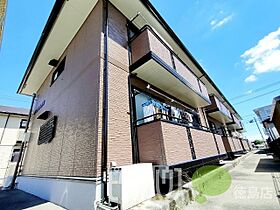 徳島県徳島市南二軒屋町新開（賃貸アパート2LDK・1階・55.32㎡） その1