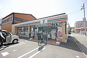 コンビニ「セブンイレブン徳島かちどき橋5丁目店まで165m」