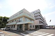 病院「敬老会森岡病院まで1534m」