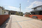 高校「徳島県立城南高校まで1260m」