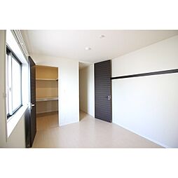 別号室の写真になります。
