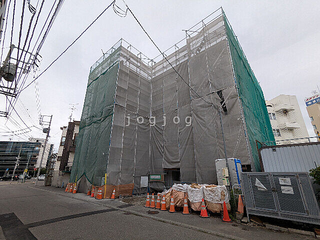 20 / 28