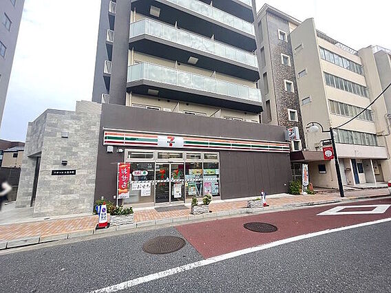 セブンイレブン...